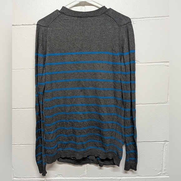 THEORY (Large) Cotton Cashmere Blend Button V-neck Cardigan Sweater - Picture 4 of 7